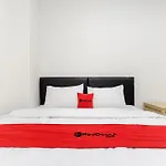 Reddoorz Syariah @ Sakura Hotel Jatiwaringin